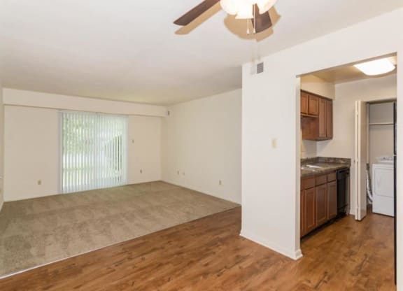 Living and kitchen at Quail Run, Columbus