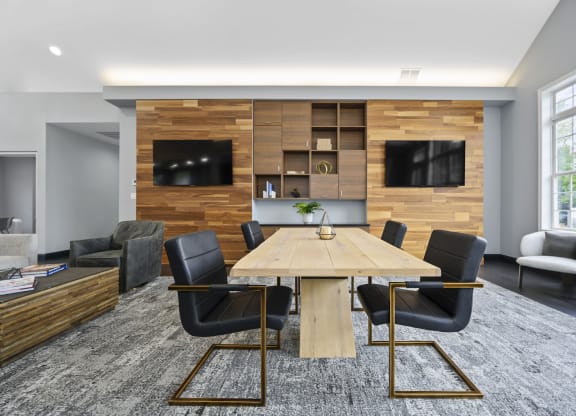 Lounge at Ivy Hills Living Spaces, Cincinnati, OH, 45244