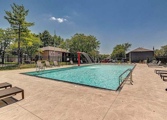 Outdoor Pool at The Parkton, Ohio, 45231