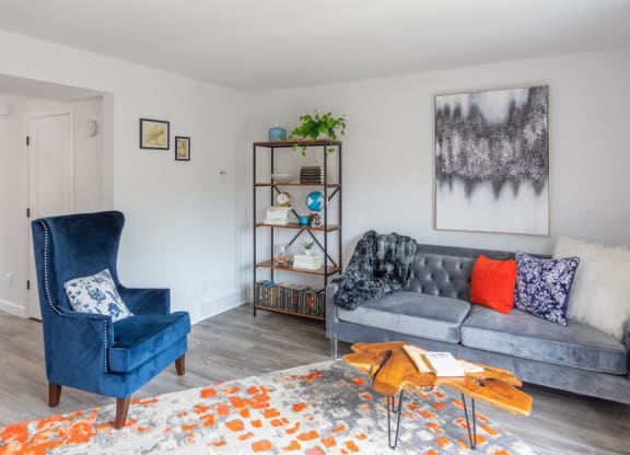 Living Room With Comfortable Sofa at Galbraith Pointe Apartments and Townhomes*, Cincinnati, 45231