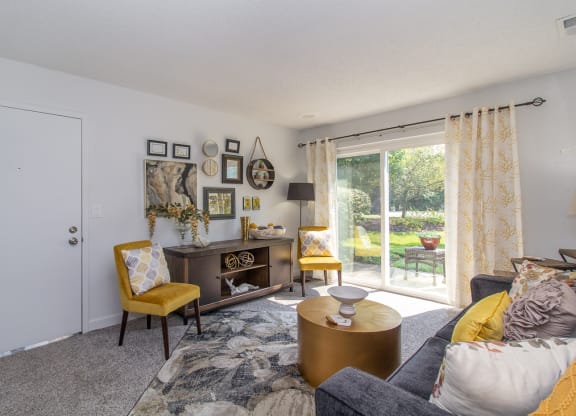 Modern Living Room at Timber Glen Apartments, Batavia, OH