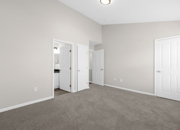 Carpeted Bedroom at Traditions at Slate Ridge, Reynoldsburg, 43068