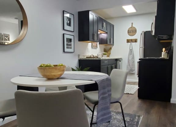 Elegant Dining Area at Fox Run, Dayton