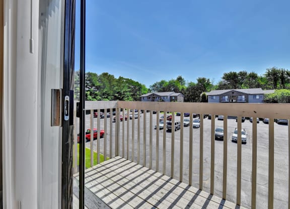 Balcony at The Reserve at Grand Valley, Milford, OH
