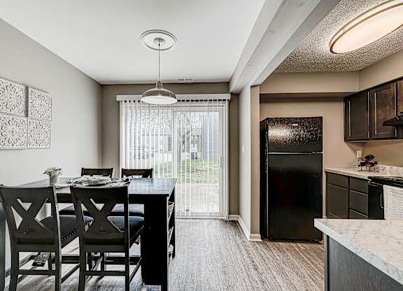 Kitchen and Dining at The Parkton, Ohio
