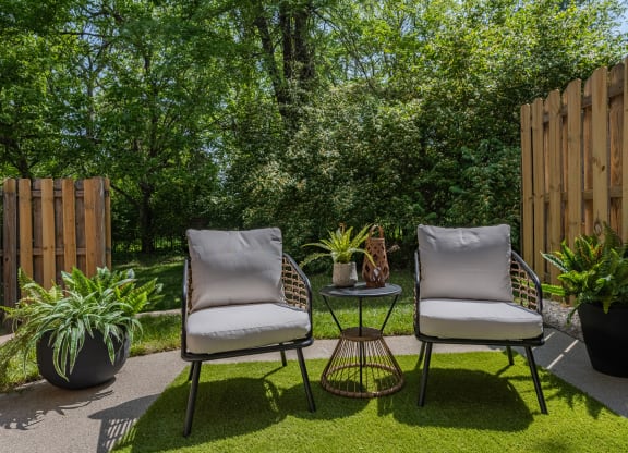 Outdoor Patio at Ivy Hills Living Spaces, Cincinnati