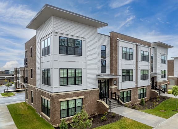 House Exterior View at Liberty Flats Apartments, Liberty Township, Ohio