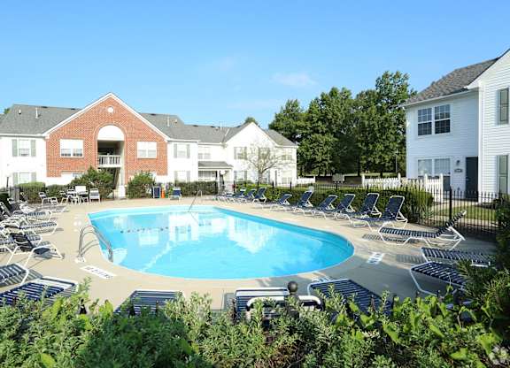 Pool View at Sharon Glen, Columbus, OH 43229
