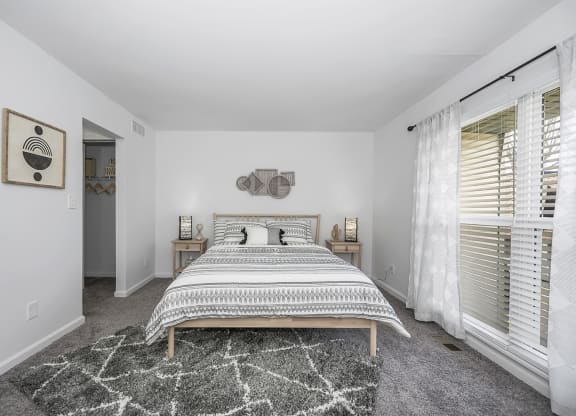 Bedroom with bed at SoDel, Ohio, 45429