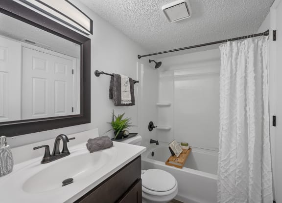  Bathroom  at Timber Glen Apartments, Ohio