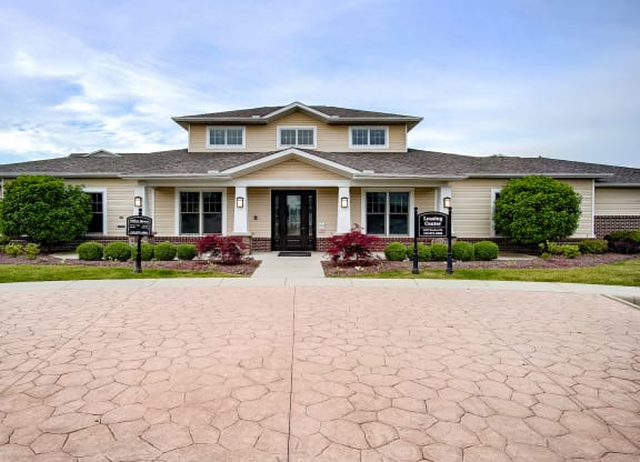 Welcome Center at Waterstone Landing, Perrysburg, OH, 43551