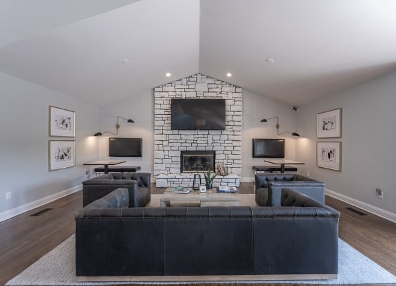 Living room area at Wrights Point, Ft Wright, Kentucky