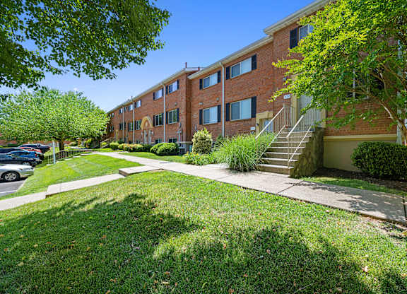 our apartments are located in the heart at Gainsborough Court Apartments, Fairfax, VA