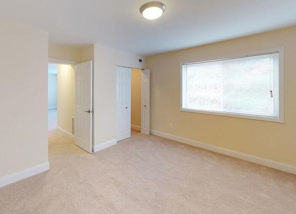 One bedroom apartment interior at Woodlee Terrace in Woodbridge, 22192
