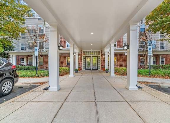 Long walkway at River Point Apartments, Maryland