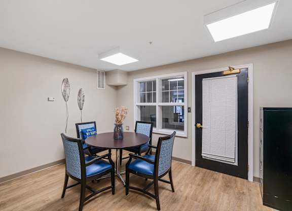 Small dining room at River Point Apartments, Maryland