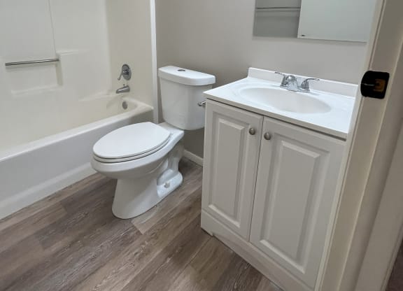 Large Bathroom at Briarcliff at Quechee Apartments, Quechee, VT 05059