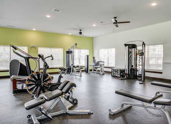 the estates at tanglewood| fitness center with exercise equipment at Century Belmont Station, Kentucky