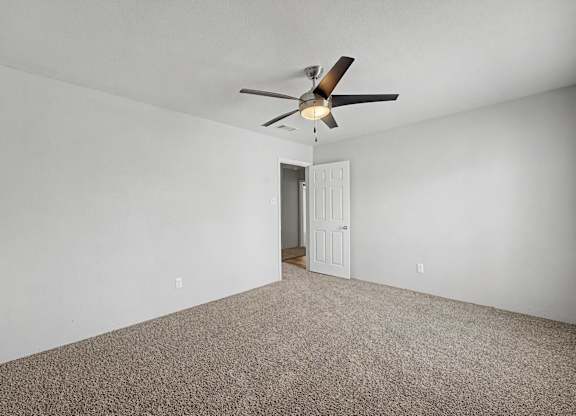 202- Statesman Floorplan Bedroom