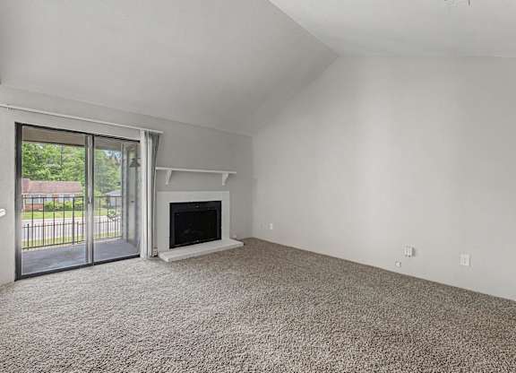 202- Statesman Floorplan Living and Dining Area