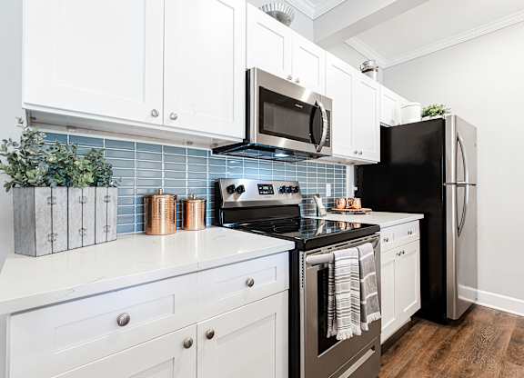 Elegant Backsplashes In Kitchen at Liberty Club, Hinesville