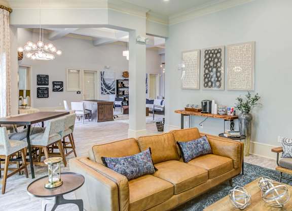 Living room with gorgeous Decor at Century HomePlace, Prattville, AL