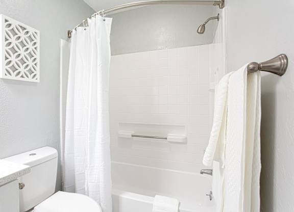 Walk-In Showers And Garden Tubs at Keita 1875, College Park, GA 30349