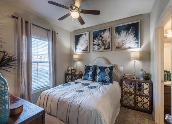Gorgeous Bedroom at Century Palm Bluff, Portland, Texas