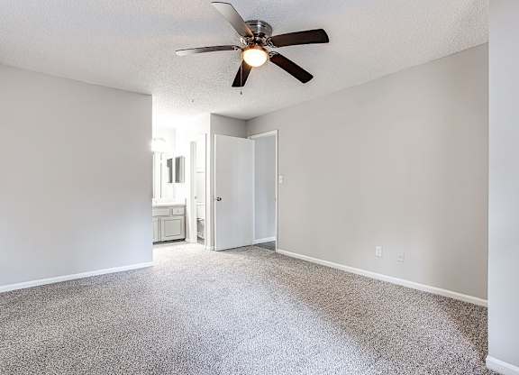 Empty bedroom at Wildcreek Apartments, Clarkston