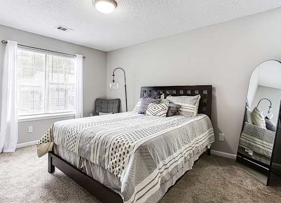 Large Bedroom at Wildcreek Apartments, Clarkston