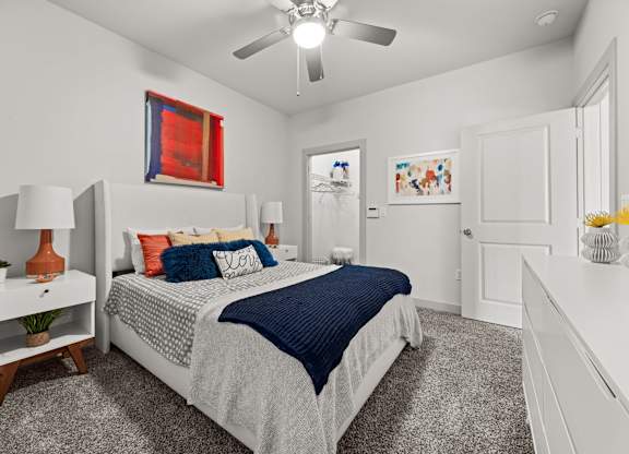 Gorgeous Bedroom at The James on South First, Texas