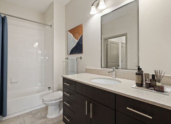 7001 Arlington Bathroom