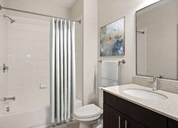 7001 Arlington Bathroom