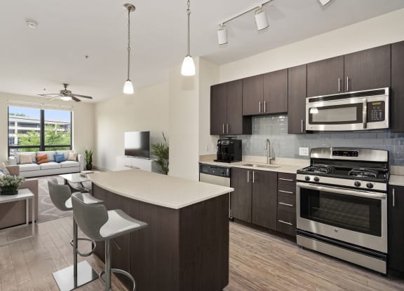 7001 Arlington Kitchen