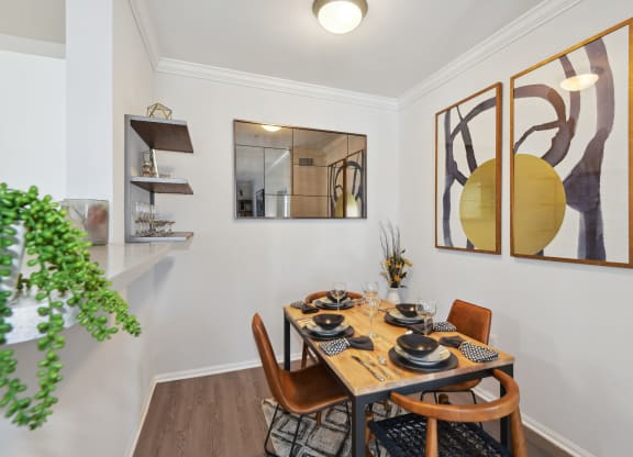 Apartment dining room