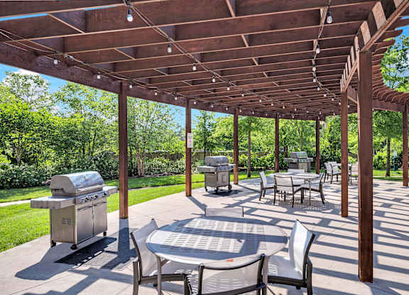 Outdoor Grilling Area at Prosperity Flats.
