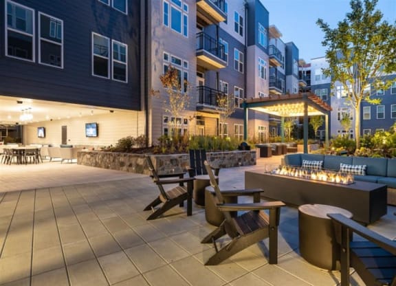 Outdoor courtyard with fire pit at Cameron Square, Alexandria, VA