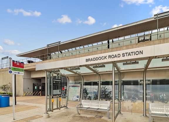 Braddock Road Metro station