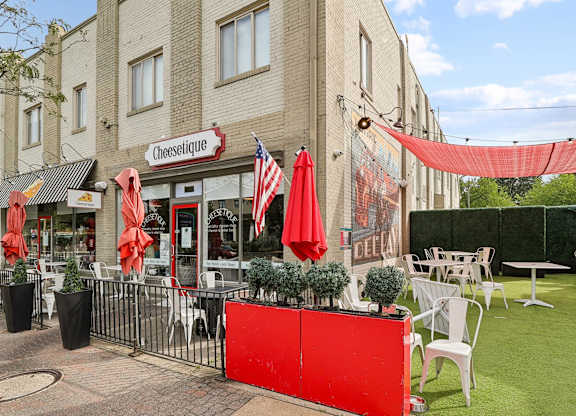 Cheesetique outdoor dining patio