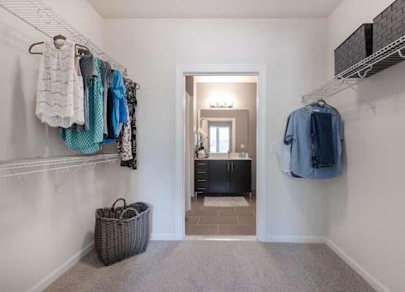 Walk-in closet