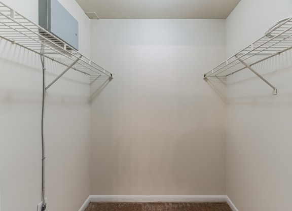 Walk-in closet