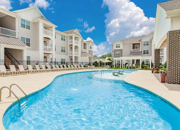 Pool at Concord Ridge Apartments, Concord