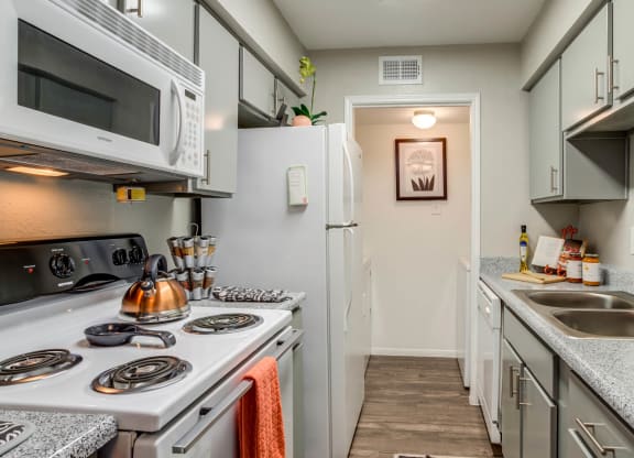 Chef-Inspired Kitchens at The Reserve at City Center North, Houston, TX, 77043