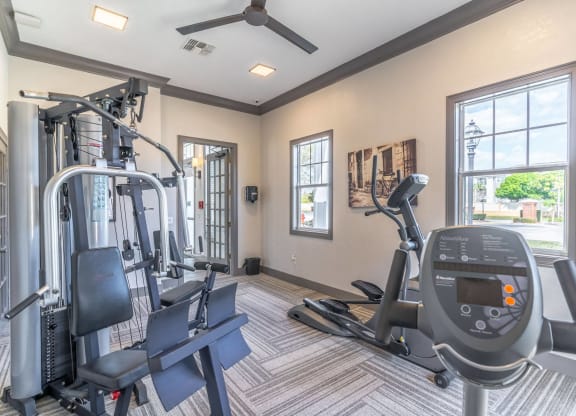 the preserve at ballantyne commons gym with exercise equipment and windows