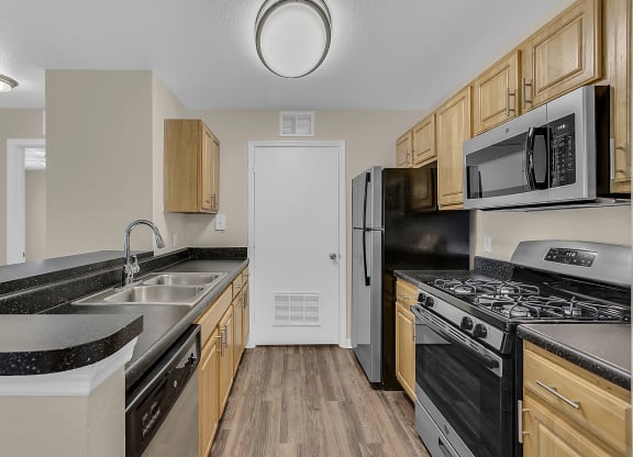 Fitted Kitchen With Island Dining