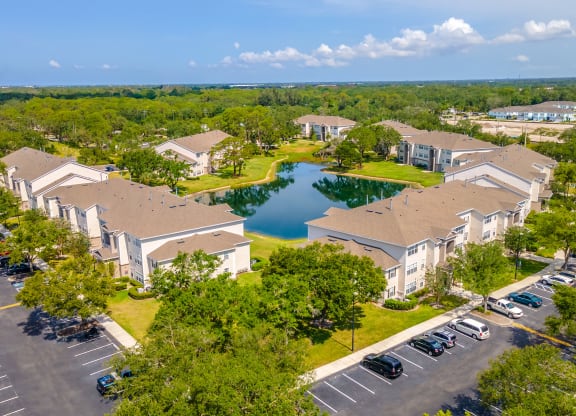 the estates at university club apartments