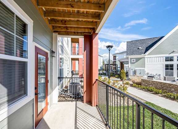 Large Balcony at Giddy Hall Apartments, Charlotte, NC