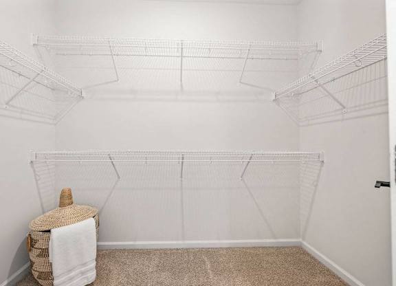 Large Empty Closet at Giddy Hall Apartments, Charlotte, North Carolina