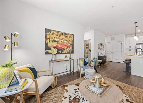 Living Room Interior at Giddy Hall Apartments, Charlotte