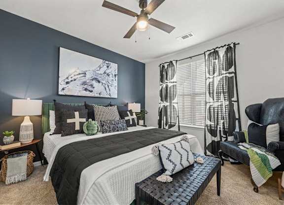 Bedroom with Ceiling Fan at Giddy Hall Apartments, North Carolina, 28273